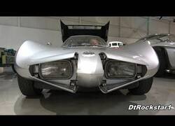 Enlace a Coches abriendo sus faros escamoteables