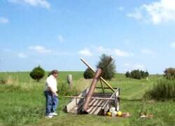 Enlace a Probando un lanzamisiles casero