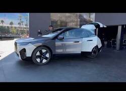 Enlace a Crean un coche que cambia de color con solo pulsar un botón