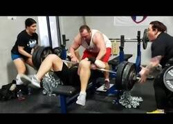 Enlace a ¿Quién dijo que ir al gimnasio era bueno para la salud?