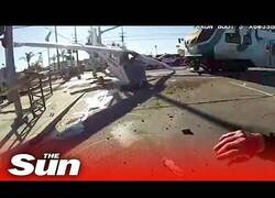 Enlace a Salvan a un hombre accidentado en una avioneta segundos antes de que fuera arrollada por un tren
