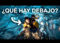 Enlace a ¿Qué hay debajo del Polo Norte?