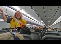 Enlace a El azafato más divertido del mundo
