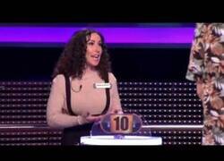 Enlace a Una terraplanista en Ahora Caigo