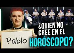 Enlace a 5 fans del horóscopo vs 1 impostor, ¿podrá engañarles?