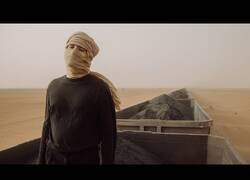 Enlace a Cruzando el desierto del Sáhara en el tren más peligroso del mundo