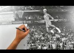 Enlace a El 'timelapse' de un dibujo hiperrealista de Michael Jordan