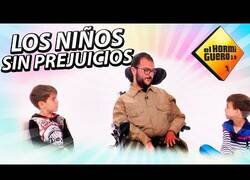 Enlace a ¿Tienen prejuicios los niños?
