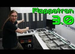 Enlace a Creando música con aparatos de electrónica obsoletos