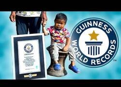 Enlace a El adolescente más bajito del mundo