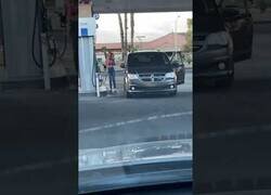 Enlace a Problemas para hacer coincidir el lado de la manguera con el lado de la entrada del depósito