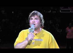 Enlace a Jack Black canta el Himno Nacional Americano por el Día de la Independencia