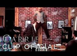 Enlace a La broma de la telequinesis en la cafetería