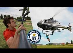 Enlace a El record de más dominadas en un helicóptero en marcha