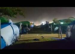 Enlace a Más imágenes inéditas del Festival Medusa y del brutal temporal de viento