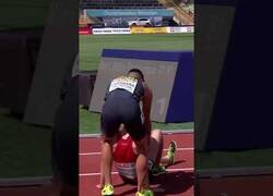 Enlace a Gesto deportivo del año en Múnich: un atleta andorrano arruina su carrera para ayudar a un compañero