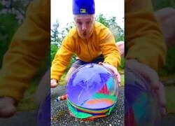 Enlace a Una pérdida de tiempo, pero te vas a quedar embobado mirándolo