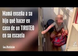 Enlace a Una mujer le enseña a su hijo a usar una mochila antibalas y desató gran polémica