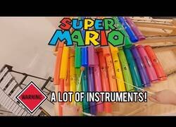 Enlace a La música de Super Mario en diferentes instrumentos de percusión