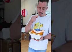 Enlace a ¿Cansado de mancharte los dedos cuando comes risketos?