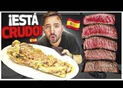 Enlace a Argentino reacciona a la carne poco hecha de España