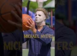 Enlace a Si los villanos de las películas de terror protegonizaran una Sitcom