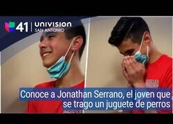 Enlace a El chico que se había tragado un juegute para perros