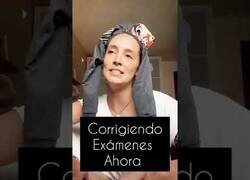 Enlace a Profesores corriegiendo exámenes antes VS ahora