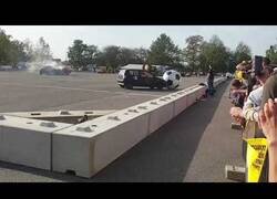 Enlace a Lo más parecido que verás al Rocket League en la vida real: Partido de fútbol entre coches