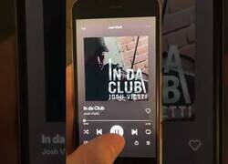 Enlace a Animación urbana con 386 osos pintados