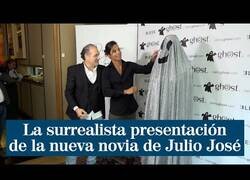 Enlace a La lamentable presentación de de la nueva novia de Julio José Iglesias
