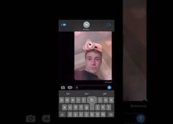 Enlace a Cuando cae una gota de agua en la pantalla de tu móvil