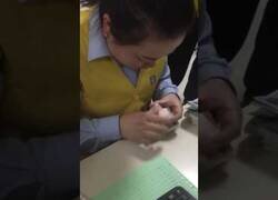 Enlace a Contadora de billetes profesional