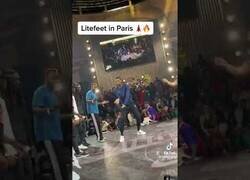 Enlace a Nadie baila mejor con una gorra que él