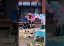 Enlace a Las fiestas de revelación de género se están yendo de las manos