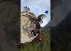 Enlace a Cuando el paracaídas se te abre del revés