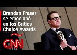 Enlace a El emotivo discurso de Brendan Fraser en los Critics Choice Awards