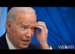 Enlace a Momentos en lo que Biden se sintió perdido y desubicado