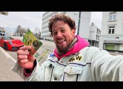 Enlace a Luisito Comunica visita el país más caro del mundo