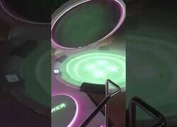 Enlace a El jacuzzi con forma de Play Station 1