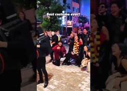 Enlace a El disfraz de cámara de fotos que las hace de verdad