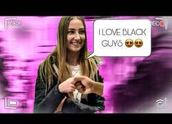 Enlace a Preguntando a chicas si prefieren chicos blancos o negros