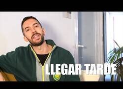 Enlace a El típico colega que siempre llega tarde