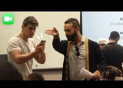 Enlace a Didac Ribot se infiltra en un examen en Harvard