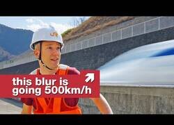 Enlace a Montando en el tren más rápido del mundo