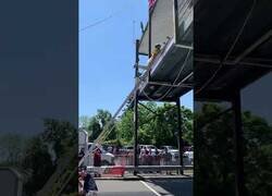 Enlace a Competición de bomberos en EEUU