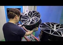 Enlace a Así se fabrican llantas de aluminio en Corea