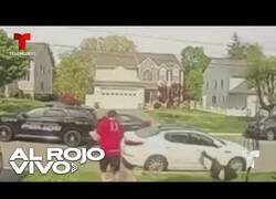 Enlace a Un repartidor de pizza ayuda a capturar a un ladrón sin soltar el pedido