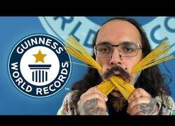 Enlace a La persona con la cara más agujereada del mundo