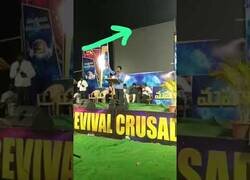 Enlace a Cuando el viento no quiere seguir escuchándote